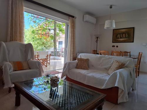 Korithion House | Αρχαία Κόρινθος Μεζονέτα