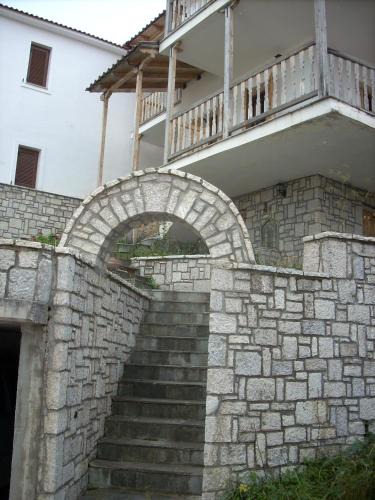 Neraida House | Μεζονέτα στην λίμνη Πλαστήρα