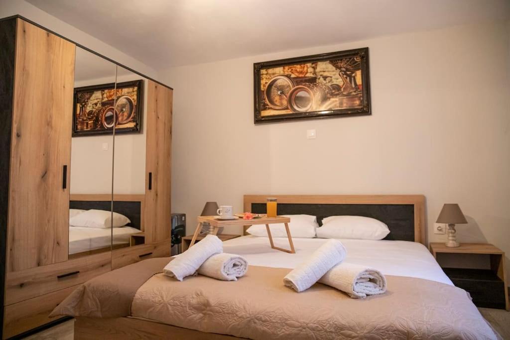 Drama Apartment | Ραστώνη
