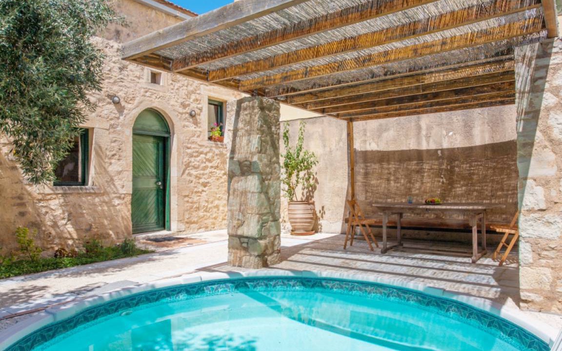 Roustika House | 100 m² House ∙ 1 bedroom ∙ 4 guests