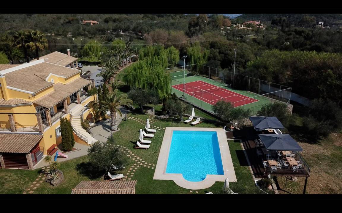 Vassilatika Villa | 1000 m² Villa ∙ 9 bedrooms ∙ 24 guests