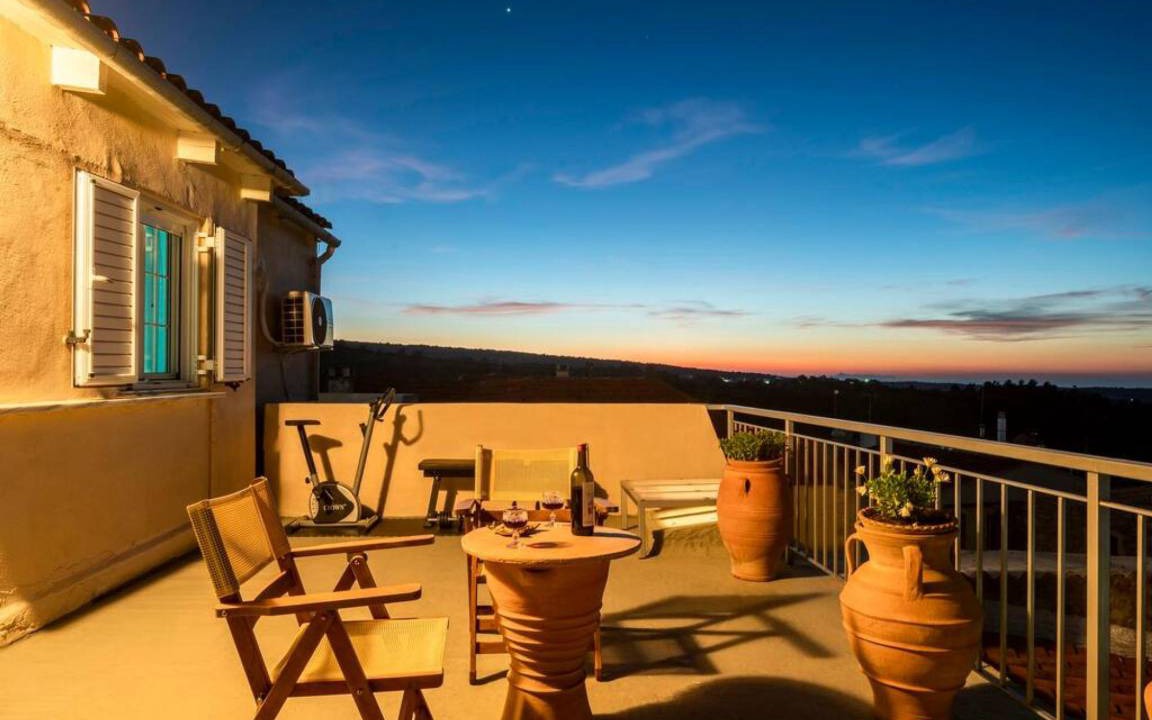 Margarites House | 120 m² House ∙ 2 bedrooms ∙ 6 guests