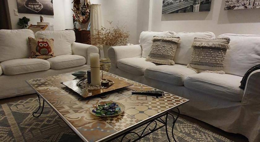 Loutra Oraias Elenis House | 120 m² House ∙ 2 bedrooms ∙ 6 guests