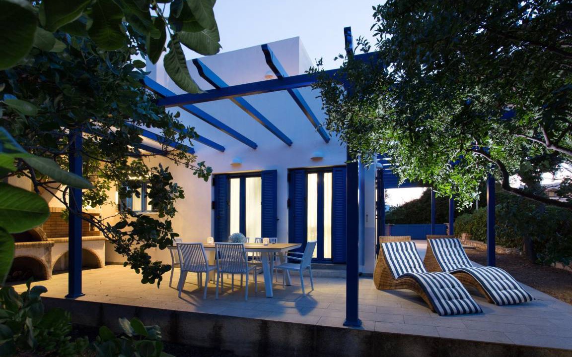 Aegina Villa | 120 m² Villa ∙ 3 bedrooms ∙ 8 guests