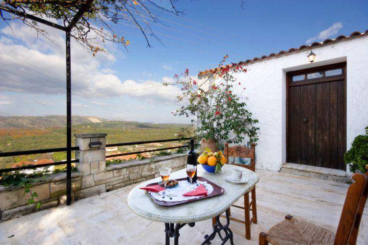 Makhairoi House | 130 m² House ∙ 2 bedrooms ∙ 6 guests