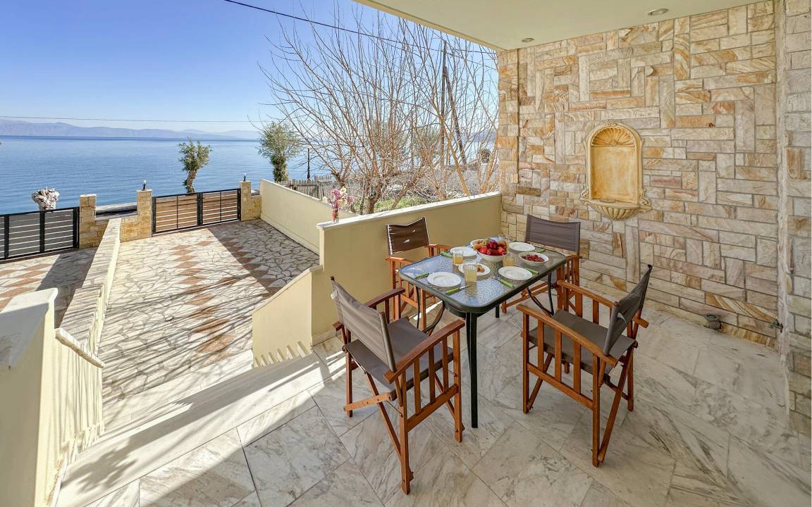 Diakofto House | 130 m² House ∙ 3 bedrooms ∙ 6 guests