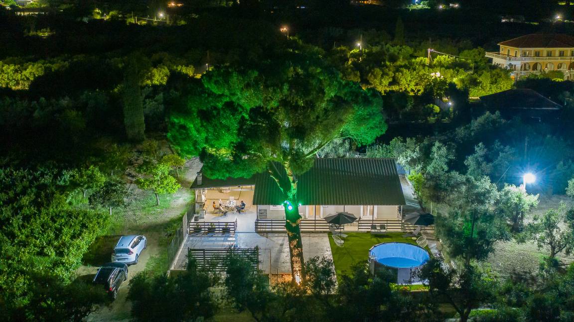 Agia Marina House | 130 m² House ∙ 5 bedrooms ∙ 10 guests
