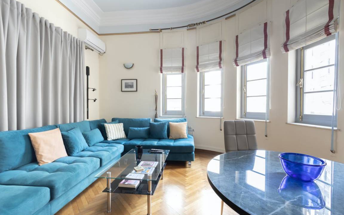 Plaka Apartment | 132 m² Apartment ∙ 4 bedrooms ∙ 10 guests