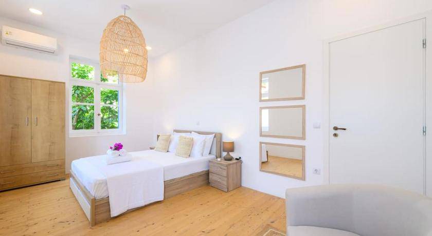 Pylos Apartment | 136 m² Apartment ∙ 3 bedrooms ∙ 6 guests