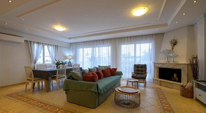 Kalamata Marina Apartment | 137 m² Apartment ∙ 3 bedrooms ∙ 6 guests