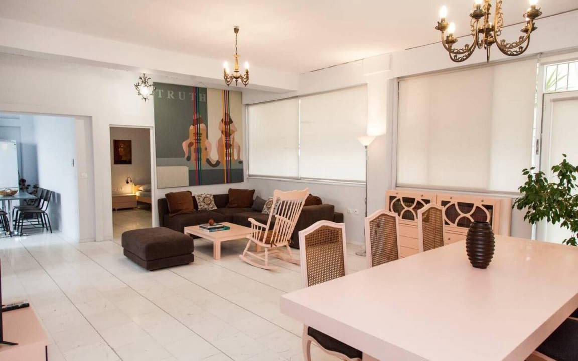 Ilioupoli Apartment | 140 m² Apartment ∙ 3 bedrooms ∙ 8 guests