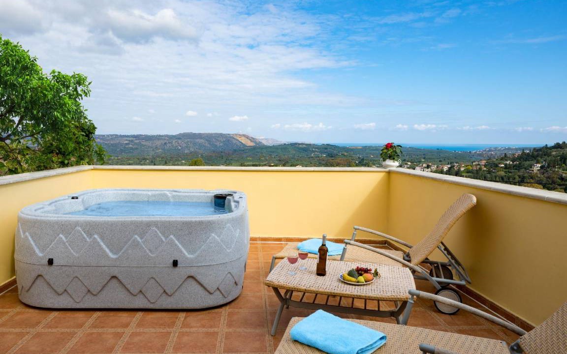 Maheri House | 140 m² House ∙ 2 bedrooms ∙ 5 guests