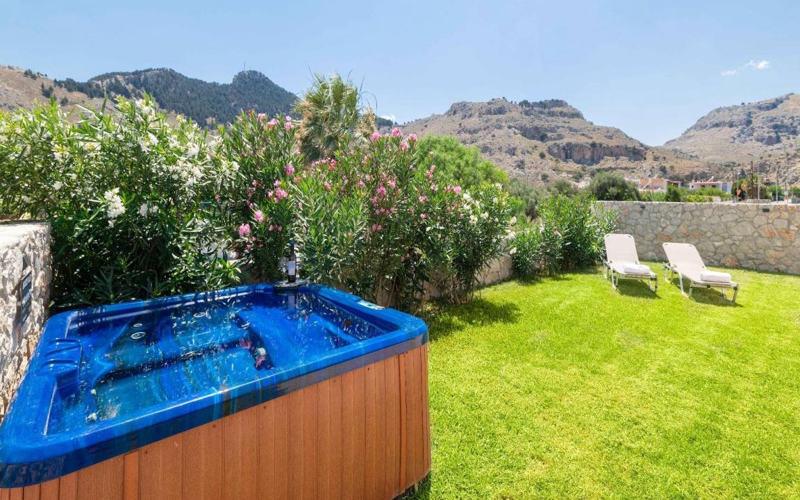 Kolymbia House | 140 m² House ∙ 4 bedrooms ∙ 11 guests