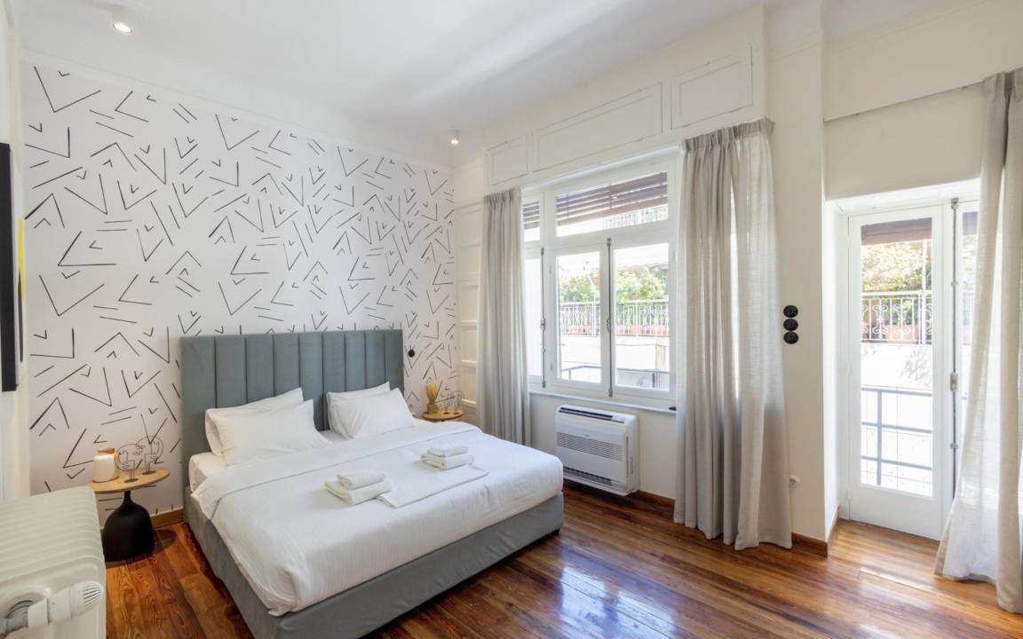Plaka Apartment | 145 m² Apartment ∙ 3 bedrooms ∙ 8 guests