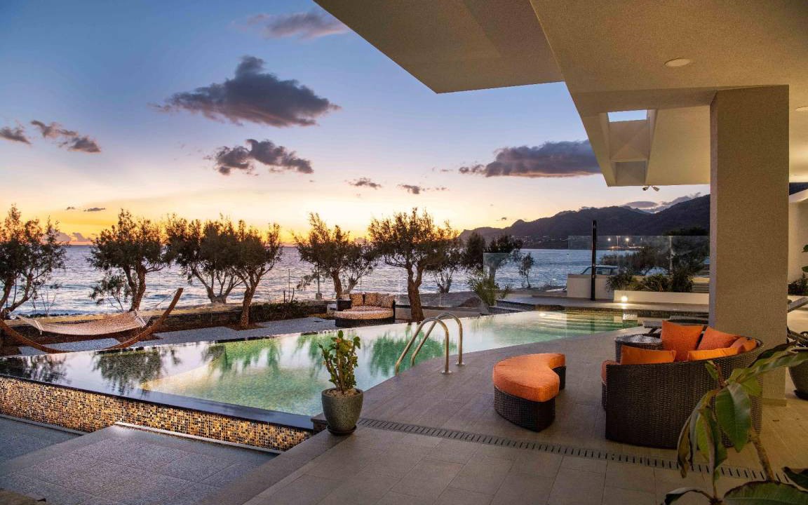 Koutsouras House | 150 m² House ∙ 5 bedrooms ∙ 13 guests