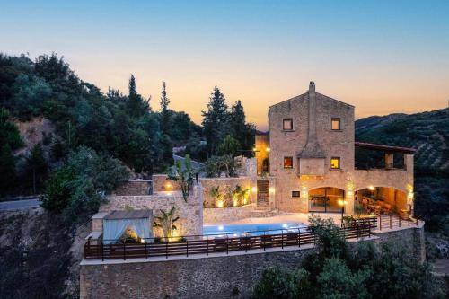 Manoliopoulo Villa | 150 m² Villa ∙ 3 bedrooms ∙ 9 guests