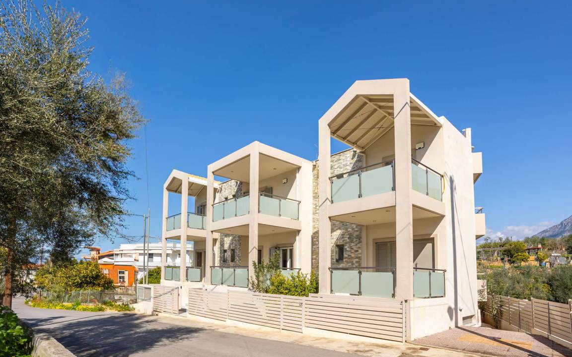 Avia House | 160 m² House ∙ 4 bedrooms ∙ 12 guests