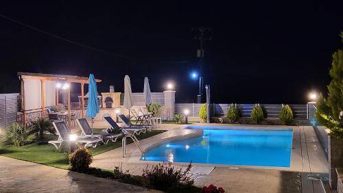 Melissopetra Villa | 178 m² Villa ∙ 4 bedrooms ∙ 8 guests