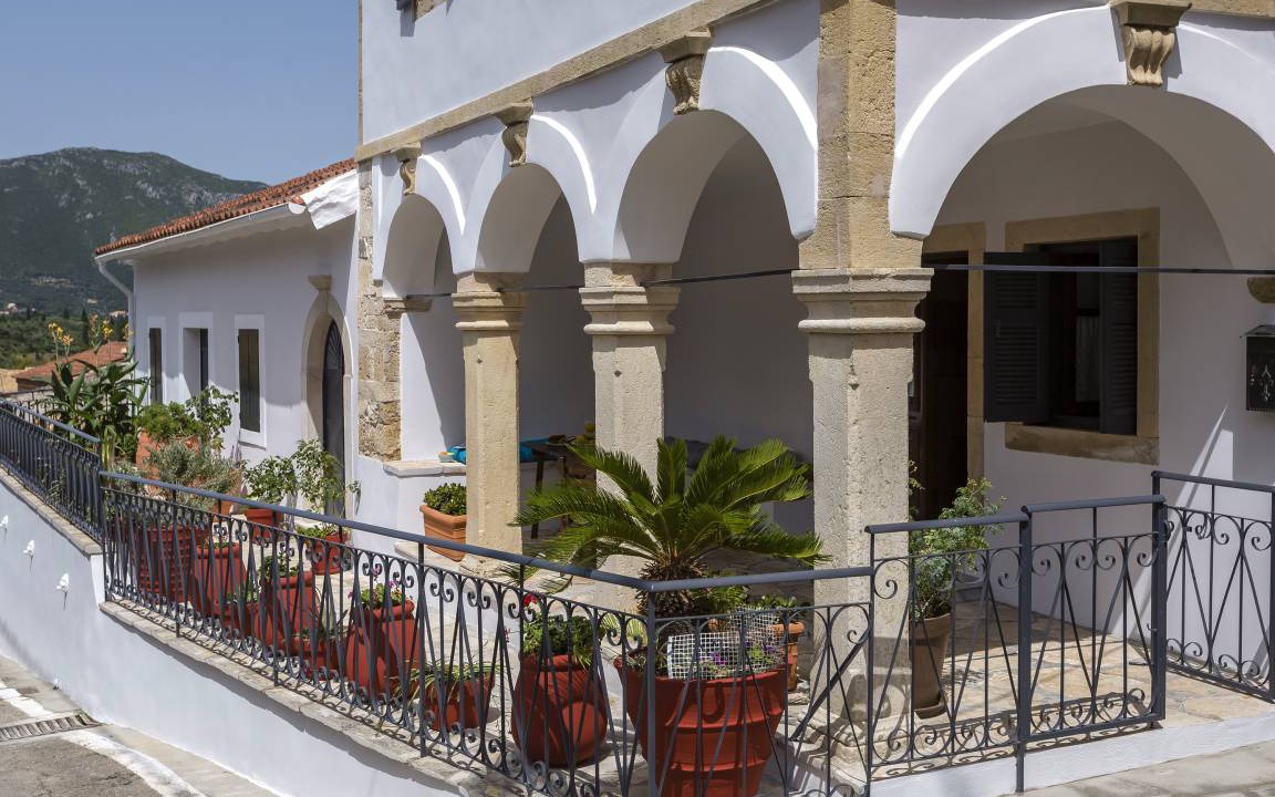 Doukades House | 180 m² House ∙ 2 bedrooms ∙ 7 guests