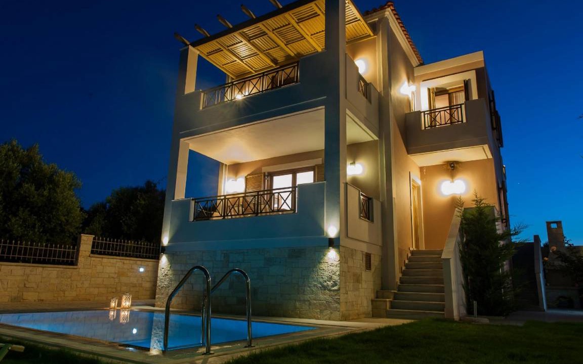 Adele House | 180 m² House ∙ 3 bedrooms ∙ 6 guests