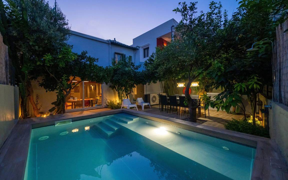 Kalamata Villa | 180 m² Villa ∙ 5 bedrooms ∙ 14 guests