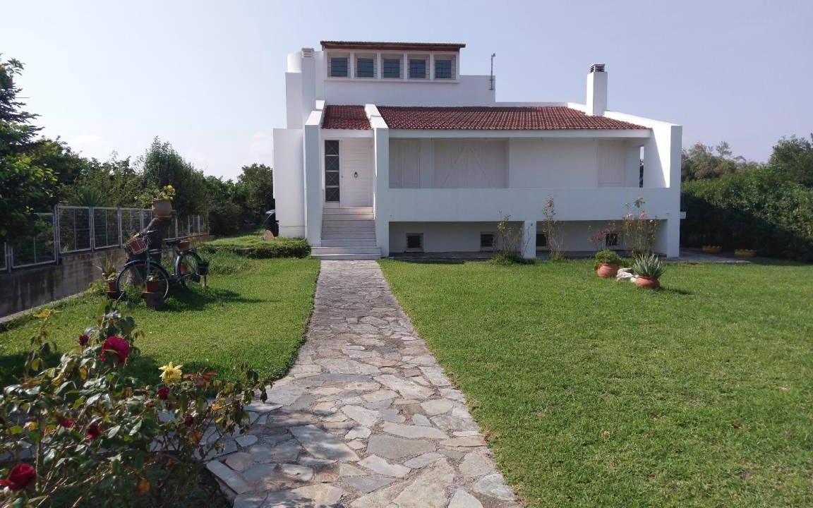 Vrahati House | 185 m² House ∙ 4 bedrooms ∙ 10 guests
