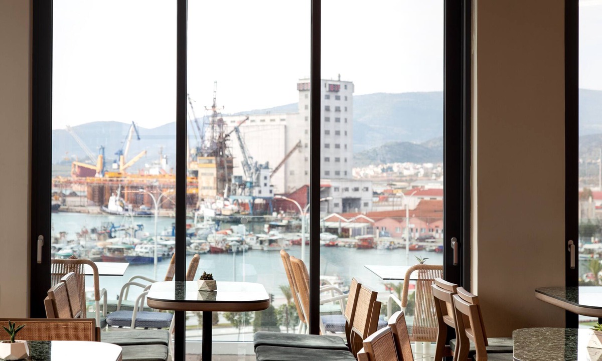 Volos City Centre Hotel | 1910 Lifestyle Hotel