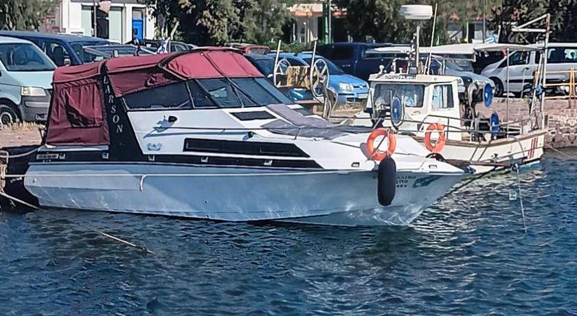 Panagiouda Boat Rental | 20 m² Houseboat ∙ 1 bedroom ∙ 2 guests