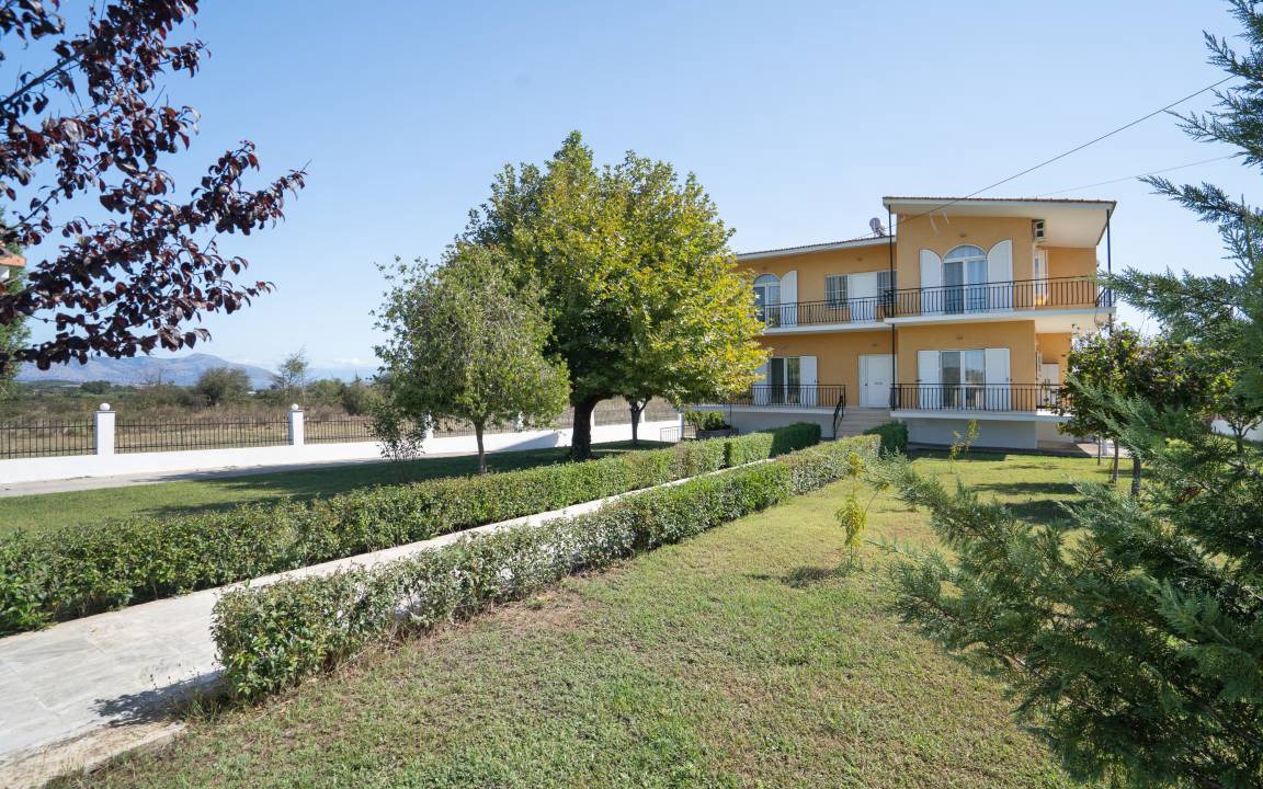 Nea Sinopi House | 200 m² House ∙ 5 bedrooms ∙ 4 guests