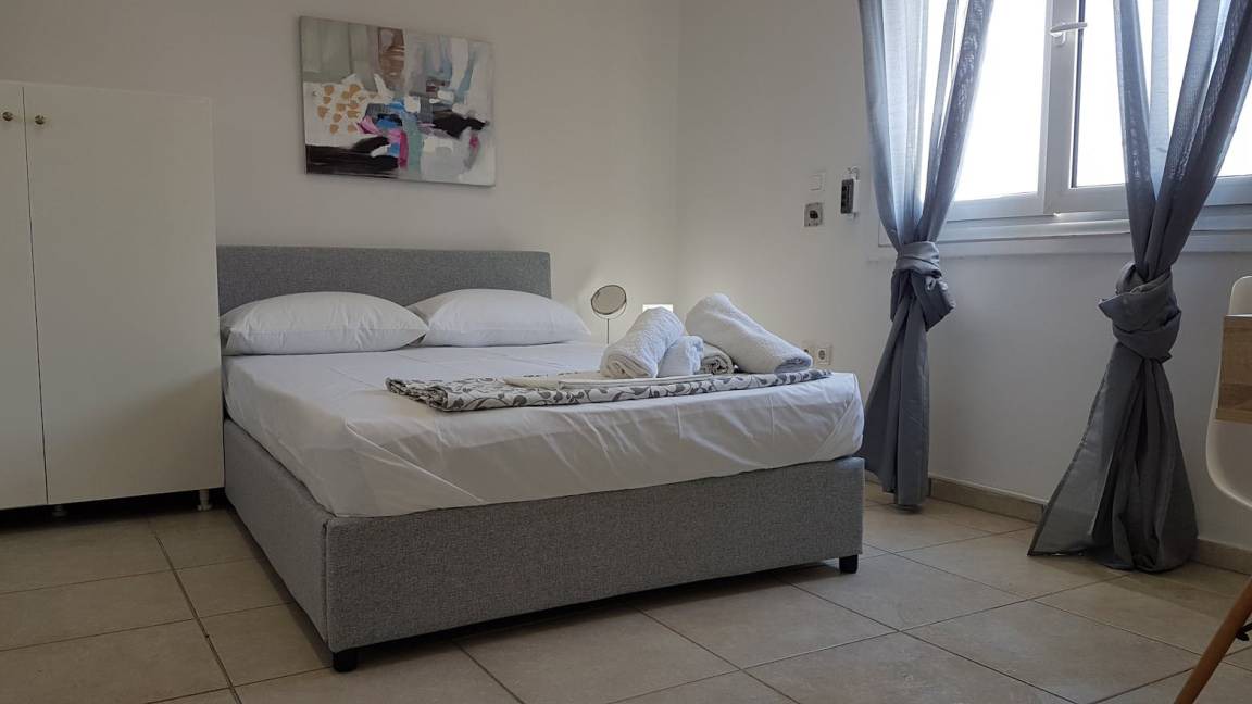 Athens City Centre Resort | 200 m² Private room ∙ 1 bedroom ∙ 1 guest