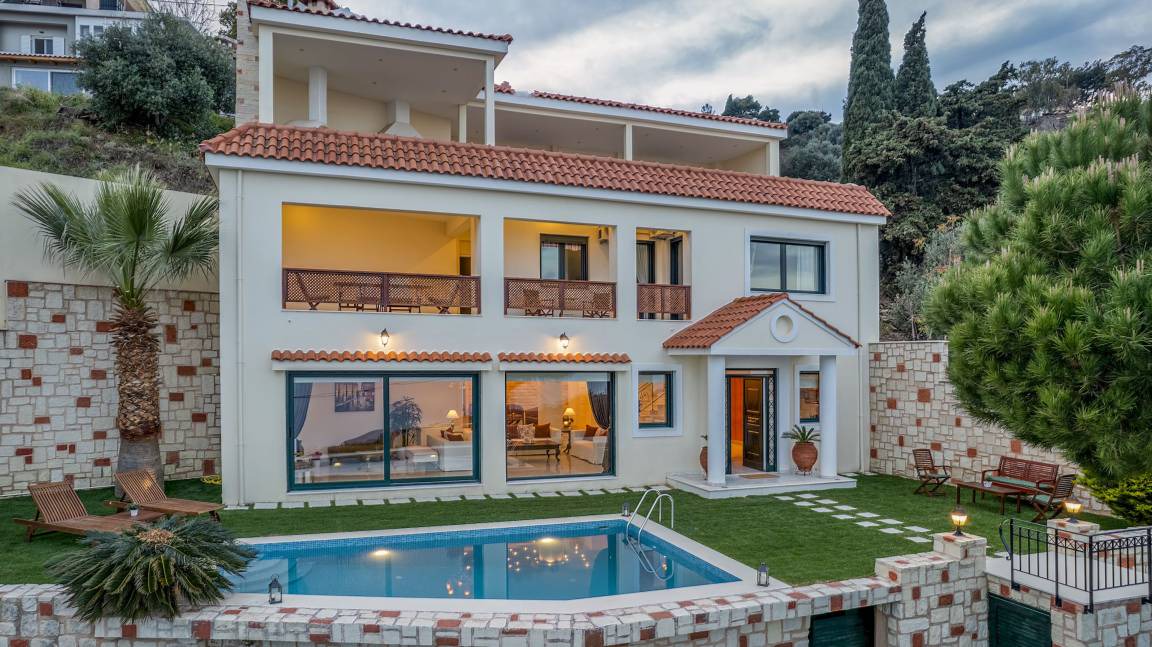Rodhia Villa | 200 m² Villa ∙ 4 bedrooms ∙ 7 guests