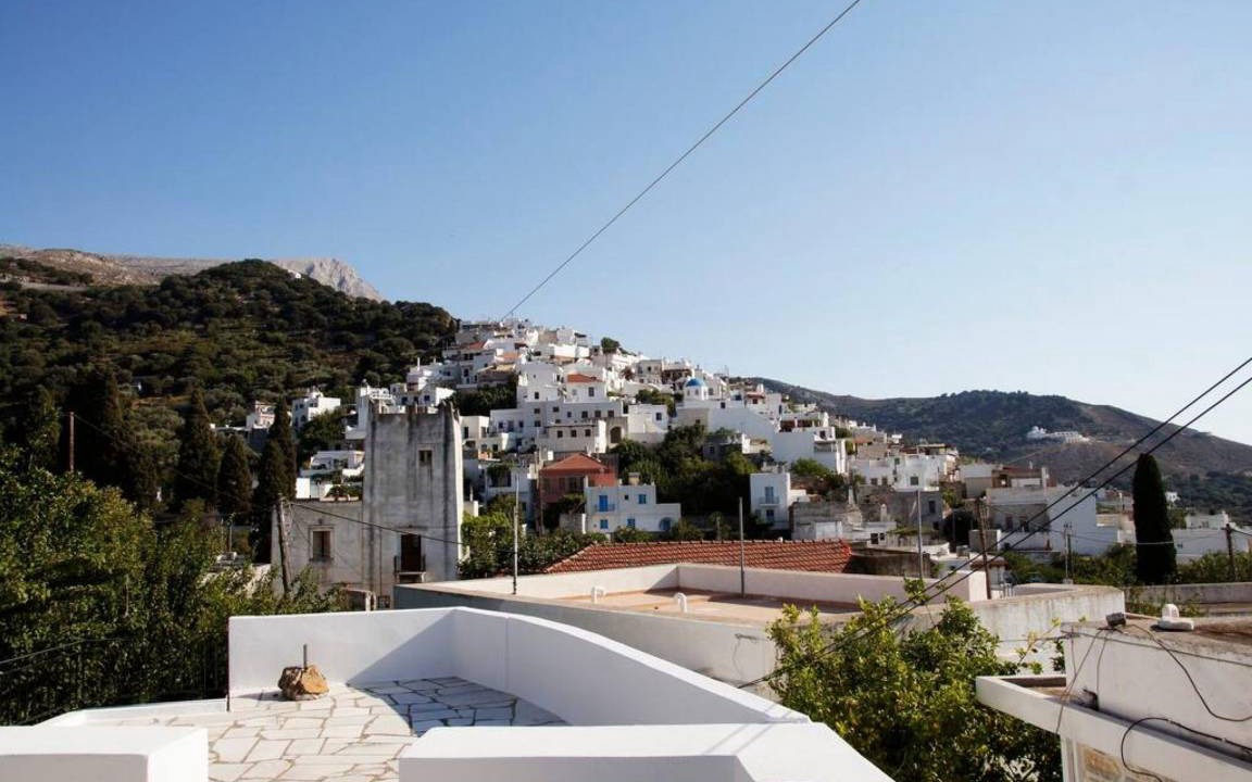 Filoti House | 210 m² House ∙ 4 bedrooms ∙ 10 guests