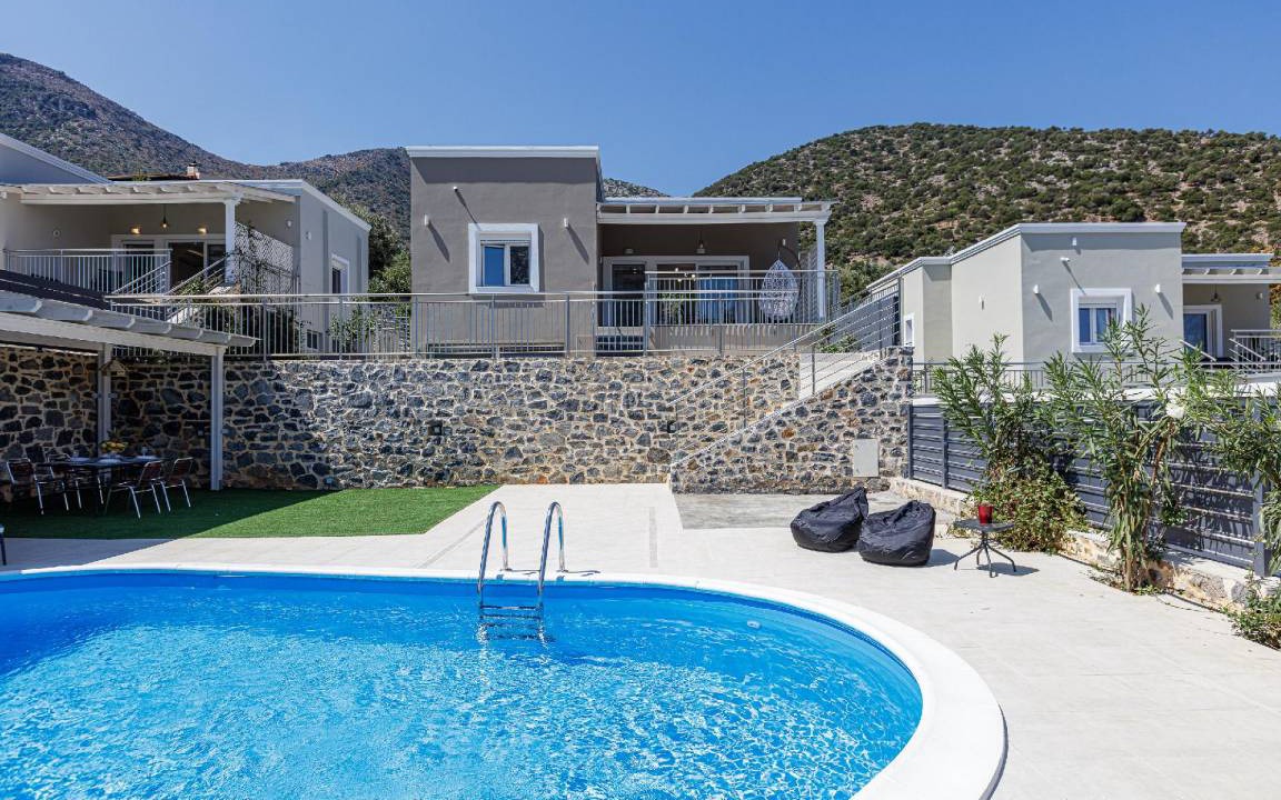 Vlichada House | 216 m² House ∙ 4 bedrooms ∙ 9 guests