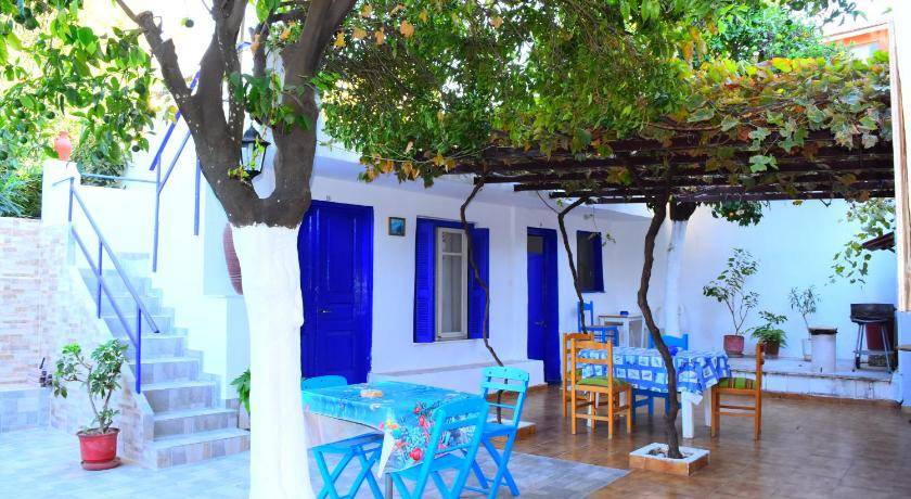 Rhodes Old Town Hostel | 22 m² Hostel ∙ 4 guests