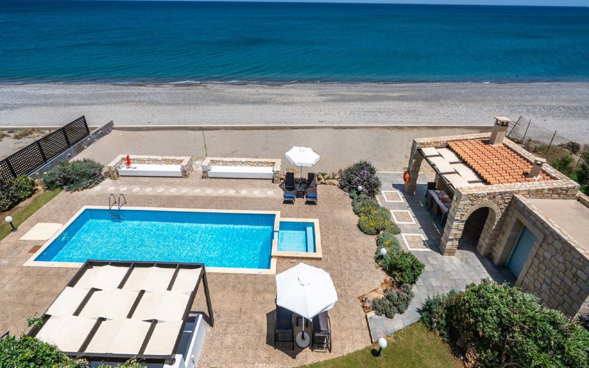 Rapaniana House | 226 m² House ∙ 3 bedrooms ∙ 6 guests