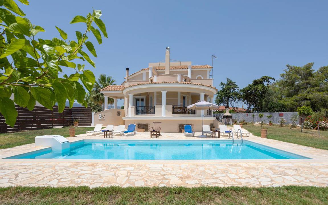 Agrilia Villa | 230 m² Villa ∙ 4 bedrooms ∙ 10 guests