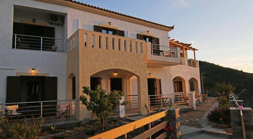 Armenistis Apartment | 25 m² Serviced apartment ∙ 5 guests