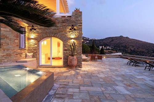 Batsi House | 290 m² House ∙ 5 bedrooms ∙ 11 guests