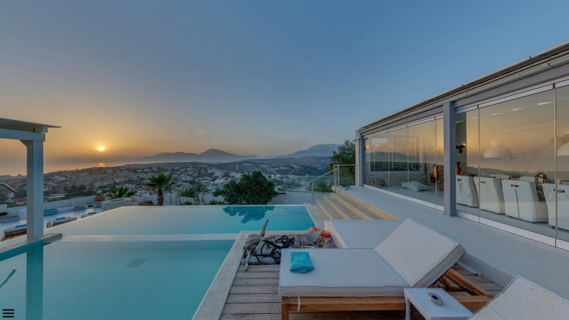 Pitsidia House | 350 m² House ∙ 4 bedrooms ∙ 8 guests