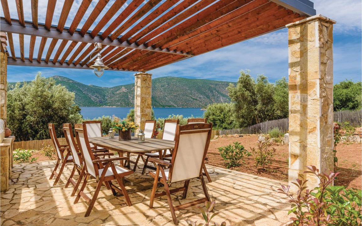 Skroponeria House | 350 m² House ∙ 8 bedrooms ∙ 16 guests