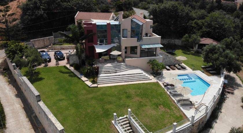 Gerani Villa | 350 m² Villa ∙ 7 bedrooms ∙ 16 guests