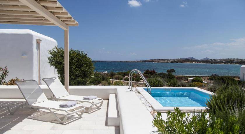 Santa Maria Resort | 385 m² Resort ∙ 6 bedrooms ∙ 16 guests