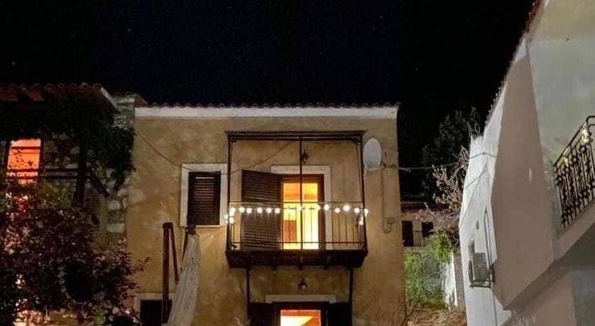 Samothrace House | 40 m² House ∙ 1 bedroom ∙ 4 guests