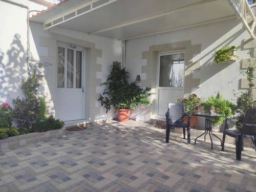 Exopoli House | 40 m² House ∙ 4 guests