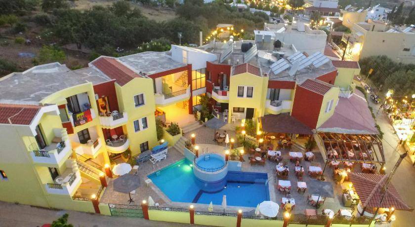 Hersonissos Centre Apartment | 40 m² Serviced apartment ∙ 127 guests