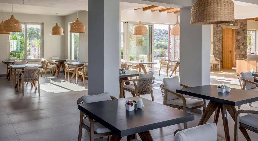 Milos Hotel | 43 m² Hotel ∙ 4 guests