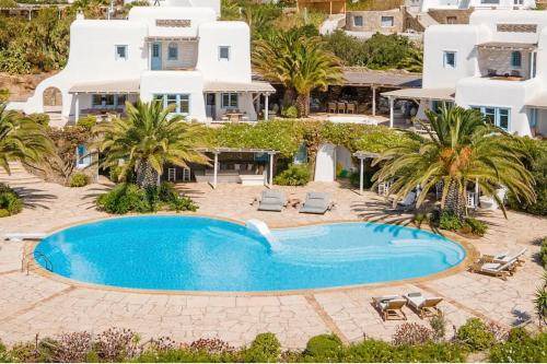 Platis Gialos Villa | 455 m² Villa ∙ 10 bedrooms ∙ 20 guests