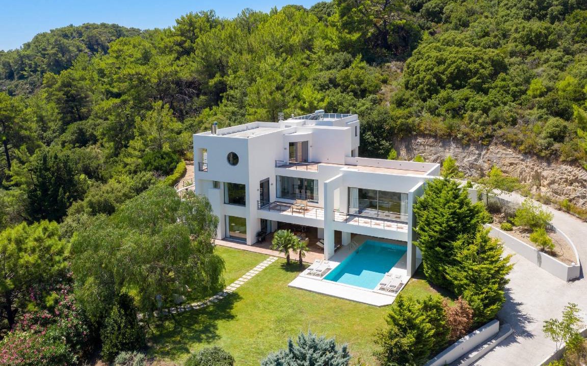 Ixia House | 460 m² House ∙ 4 bedrooms ∙ 10 guests