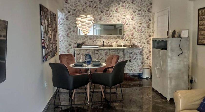 Porto Rafti Apartment | 50 m² Apartment ∙ 3 bedrooms ∙ 4 guests