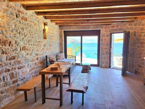 East Mani House | 50 m² House ∙ 2 bedrooms ∙ 6 guests